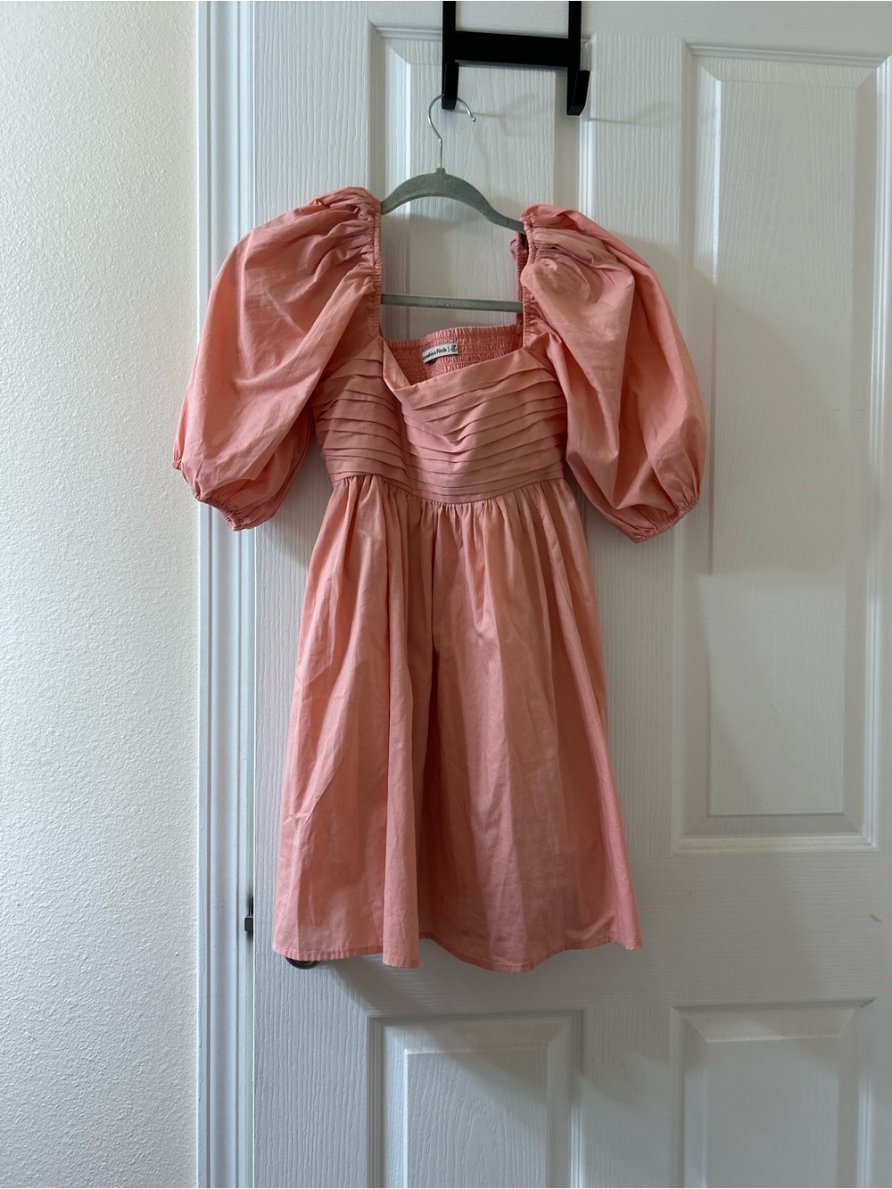 Abercrombie & Fitch Coral Puff-Sleeve Mini Dress